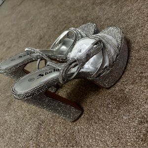 Sparkle shoes